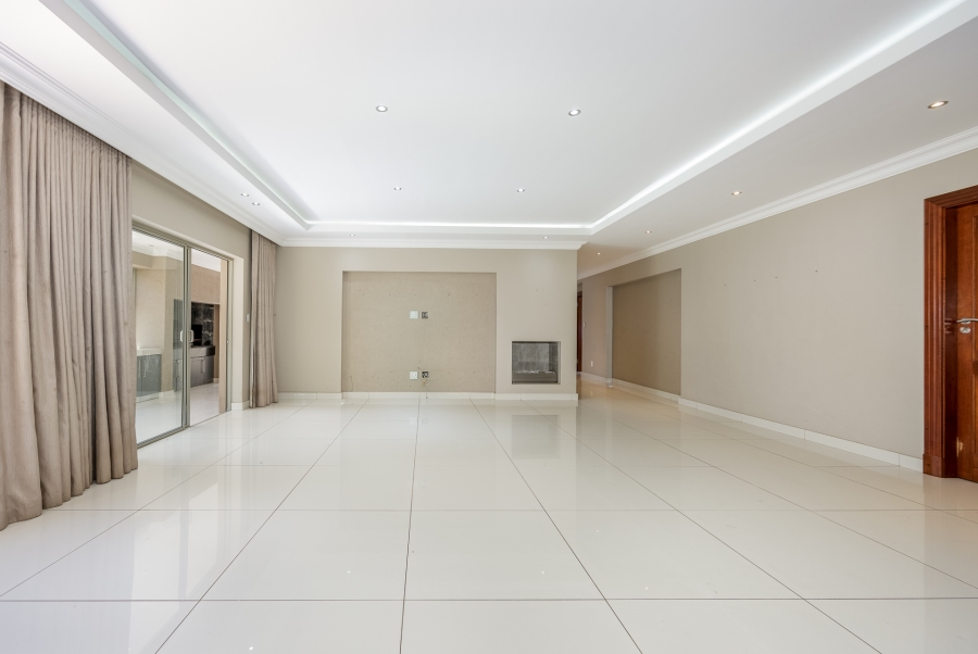 4 Bedroom Property for Sale in Vierlanden Western Cape